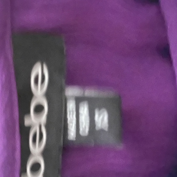 Bebe Purple Top Scoop Neckline with Rag Trim Around Neckline Size XS - Picture 5 of 5